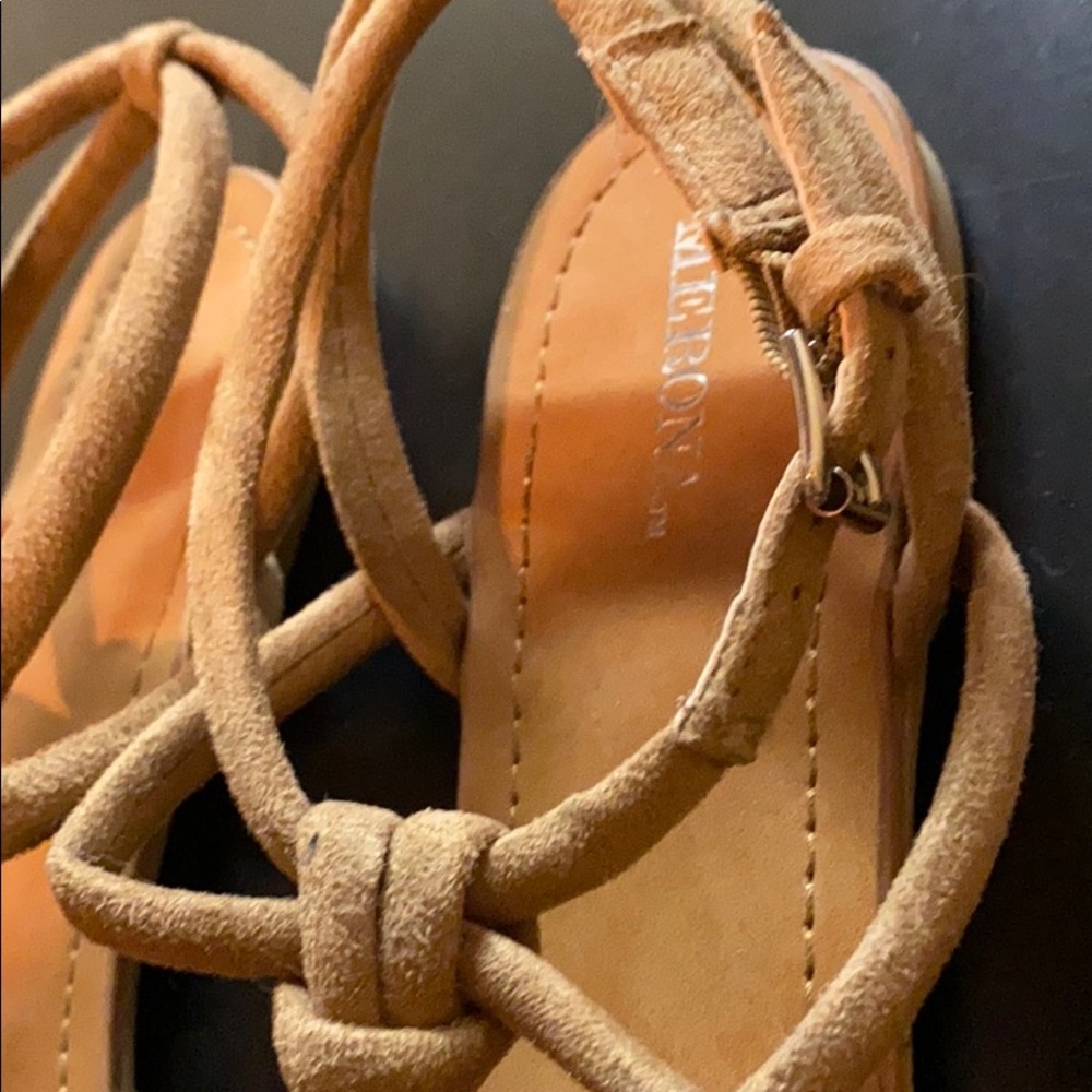 Merona Sandals - Picture 3 of 4